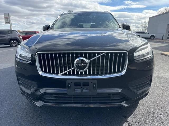 2022 Volvo XC90 T6 Momentum 7 Passenger