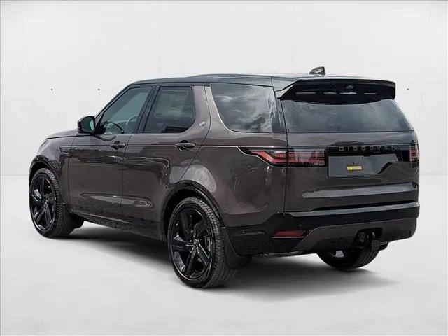 2025 Land Rover Discovery P300 Dynamic SE