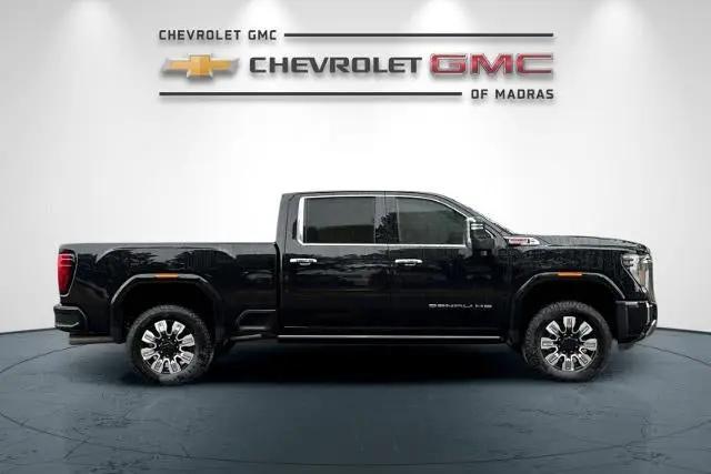 2026 GMC Sierra 2500HD Crew Cab, Standard Bed, Denali, 4WD