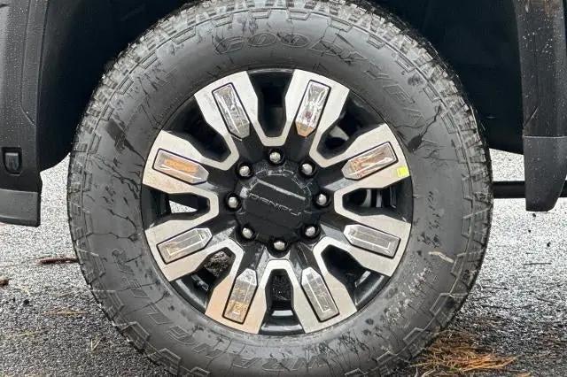 2026 GMC Sierra 2500HD Crew Cab, Standard Bed, Denali, 4WD
