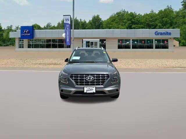 2026 Hyundai Venue SEL w/Two-Tone Roof
