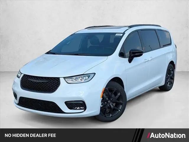 2026 Chrysler Pacifica Limited for sale in Columbus, GA