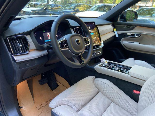 2026 Volvo XC90 B6 Ultra Dark Theme 7-Seater