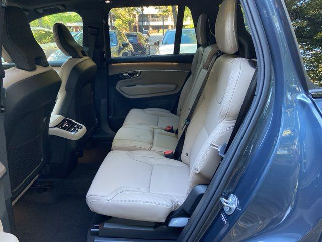 2026 Volvo XC90 B6 Ultra Dark Theme 7-Seater