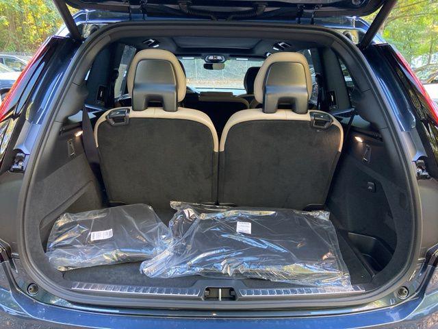 2026 Volvo XC90 B6 Ultra Dark Theme 7-Seater