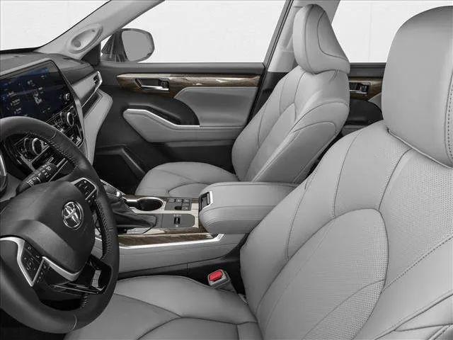 2025 Toyota Highlander Hybrid Limited