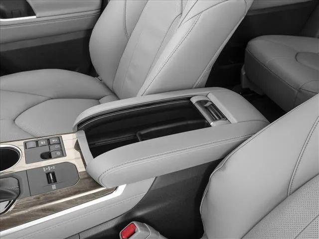 2025 Toyota Highlander Hybrid Limited