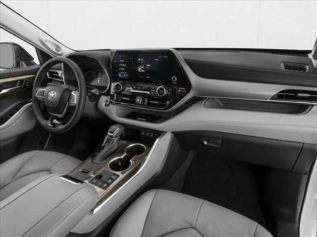 2025 Toyota Highlander Hybrid Limited
