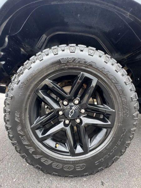 2021 Chevrolet Silverado 1500 4WD Crew Cab Short Bed Custom Trail Boss