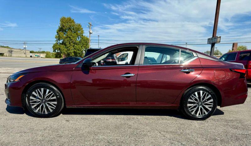 2024 Nissan Altima SV FWD