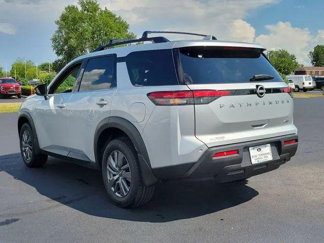 2025 Nissan Pathfinder SV 4WD