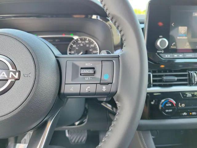 2025 Nissan Pathfinder SV 4WD