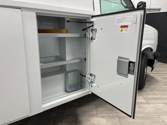 2025 Chevrolet Express Cutaway Work Van