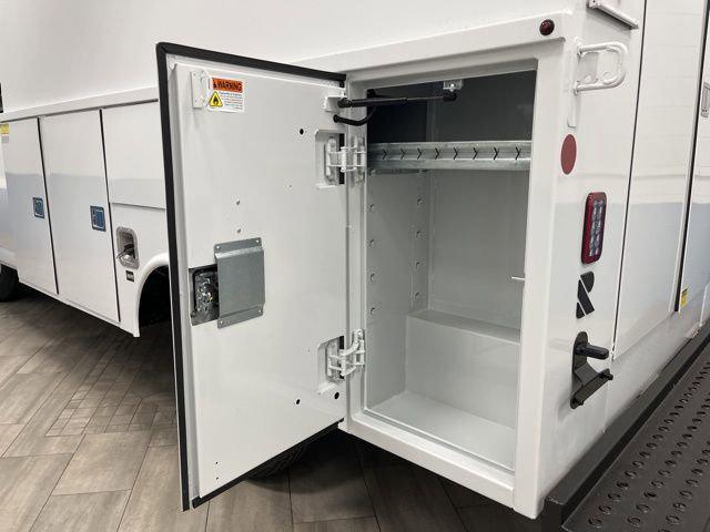 2025 Chevrolet Express Cutaway Work Van