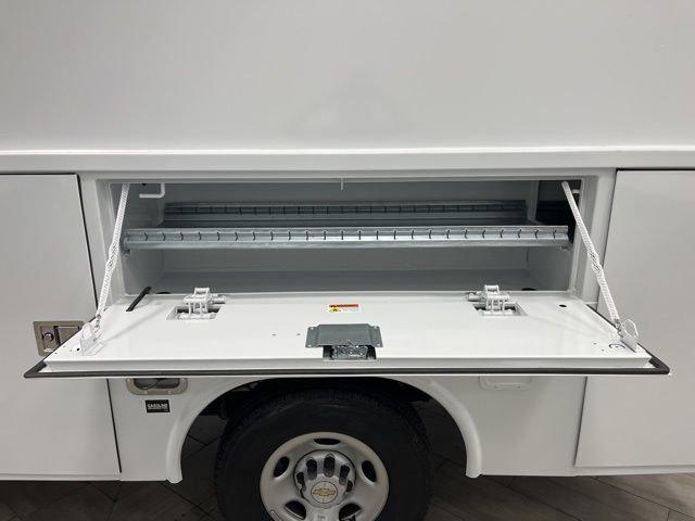 2025 Chevrolet Express Cutaway Work Van