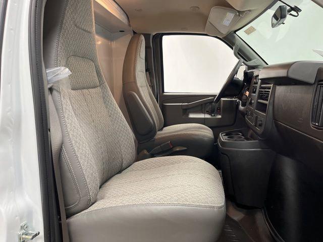 2025 Chevrolet Express Cutaway Work Van