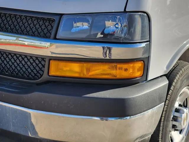 2025 Chevrolet Express Cutaway Work Van