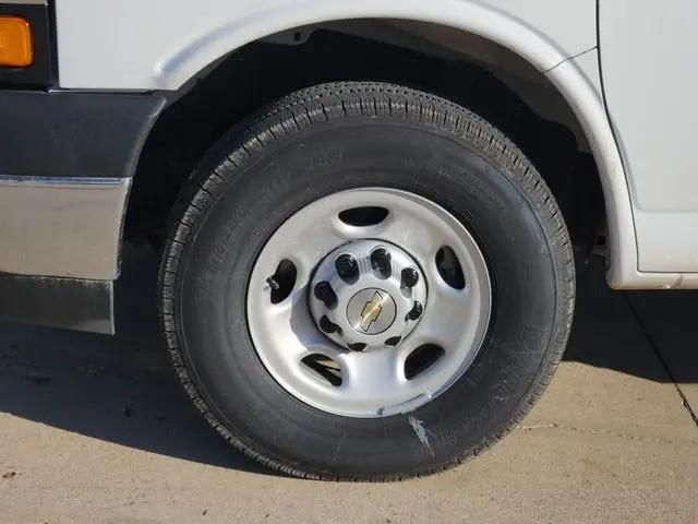 2025 Chevrolet Express Cutaway Work Van