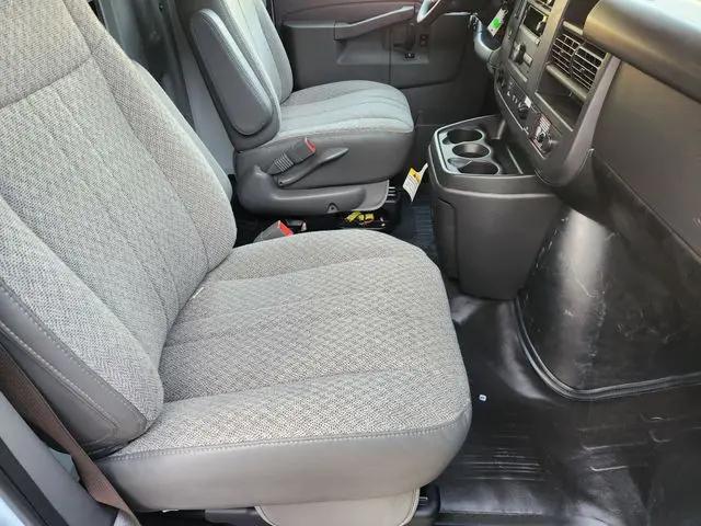 2025 Chevrolet Express Cutaway Work Van