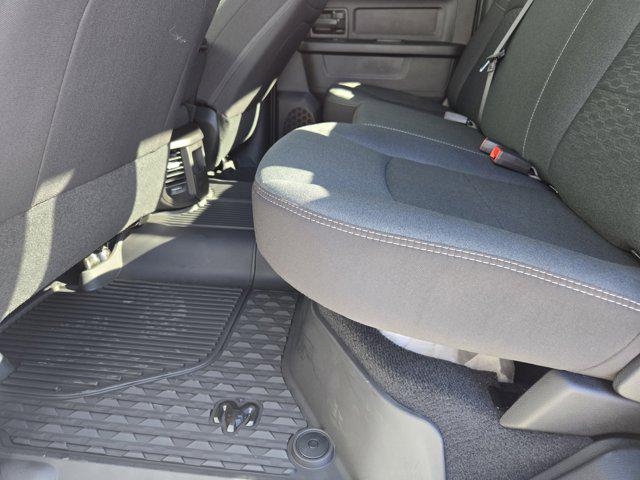 2026 Ram 2500 Black Express Crew Cab 4x4 64 Box
