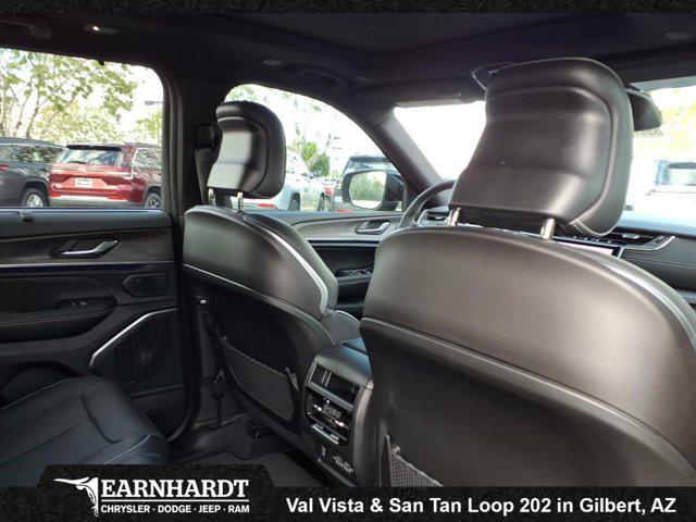 2025 Jeep Grand Cherokee Overland 4x4