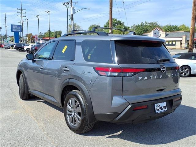 2022 Nissan Pathfinder SV 2WD 2022 Nissan Pathfinder SV 2WD