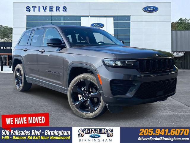 2022 Jeep Grand Cherokee Altitude 4x2 2022 Jeep Grand Cherokee Altitude 4x2