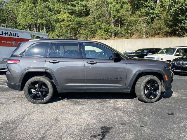 2022 Jeep Grand Cherokee Altitude 4x2 2022 Jeep Grand Cherokee Altitude 4x2
