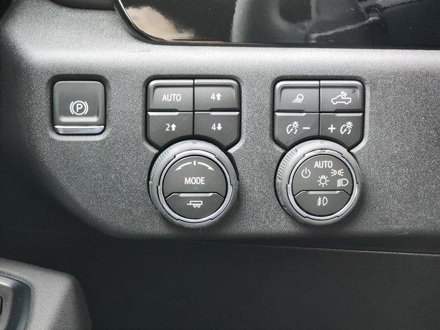 2026 Chevrolet Silverado 1500 4WD Crew Cab Short Bed RST