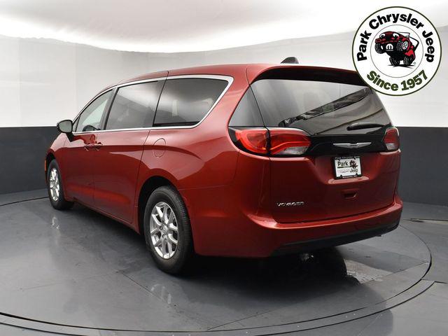 2026 Chrysler Voyager LX