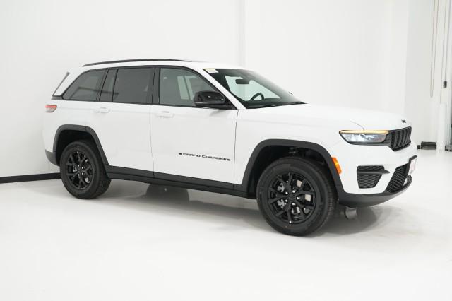 2025 Jeep Grand Cherokee Altitude X 4x2