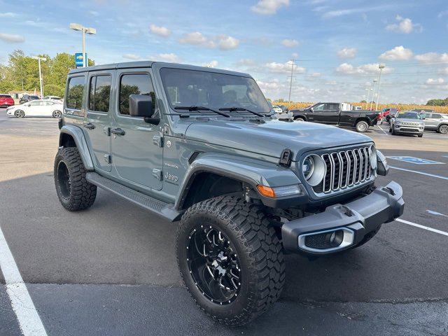 2024 Jeep Wrangler 4-Door Sahara 4x4
