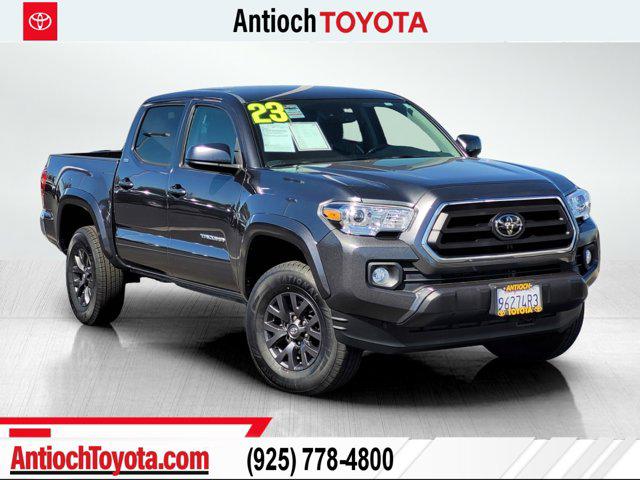 2023 Toyota Tacoma SR5's photo