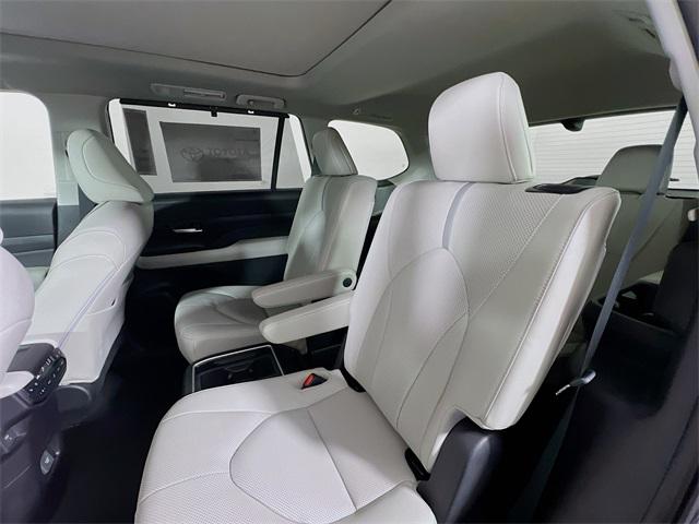 2026 Toyota Grand Highlander Platinum