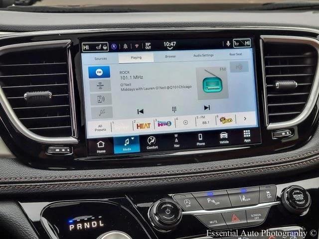 2026 Chrysler Pacifica Pinnacle