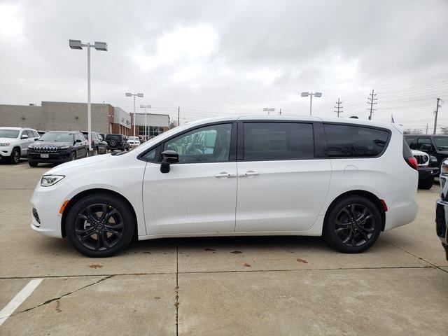 2026 Chrysler Pacifica PACIFICA SELECT