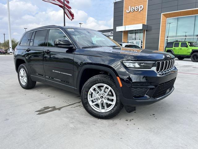 2025 Jeep Grand Cherokee GRAND CHEROKEE LAREDO X 4X2