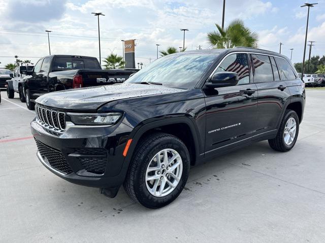 2025 Jeep Grand Cherokee GRAND CHEROKEE LAREDO X 4X2