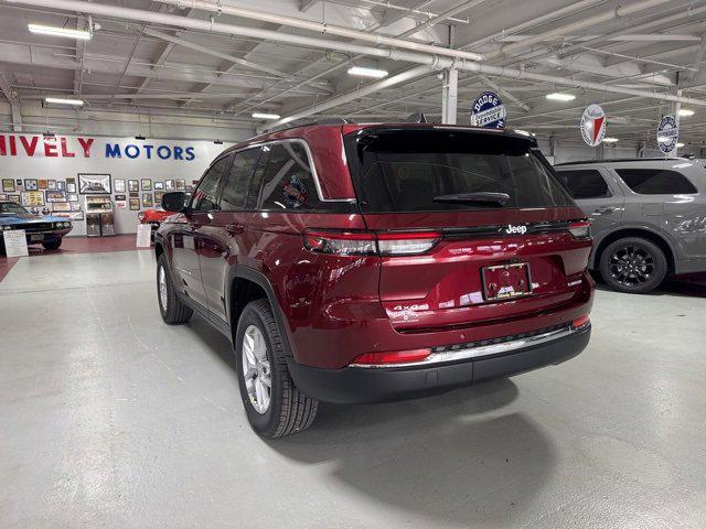 2025 Jeep Grand Cherokee GRAND CHEROKEE LAREDO X 4X4 2025 Jeep Grand Cherokee GRAND CHEROKEE LAREDO X 4X4