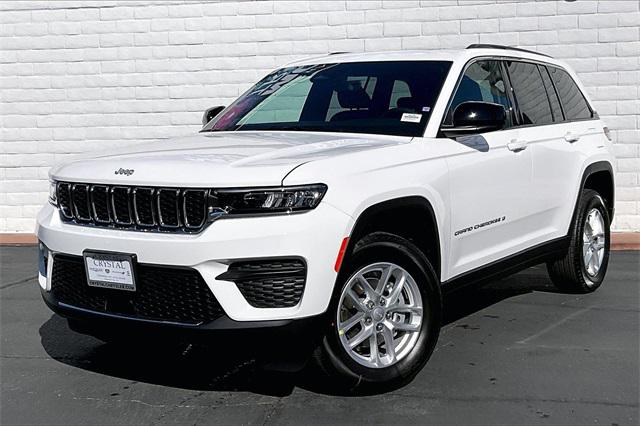 2025 Jeep Grand Cherokee GRAND CHEROKEE LAREDO X 4X2 2025 Jeep Grand Cherokee GRAND CHEROKEE LAREDO X 4X2