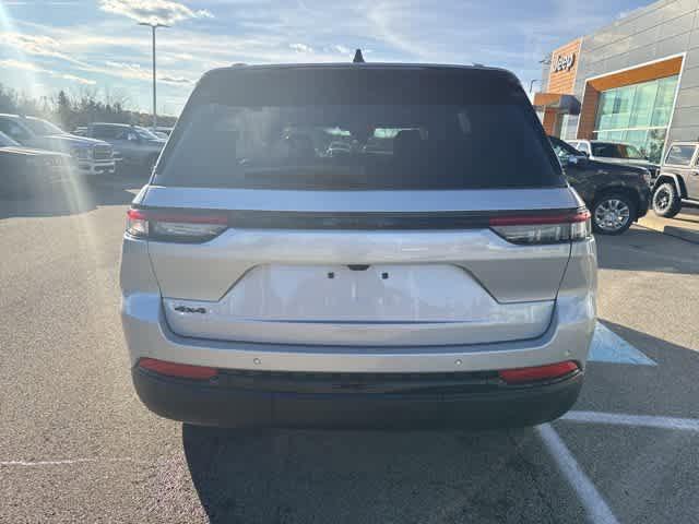 2025 Jeep Grand Cherokee Altitude X 4x4