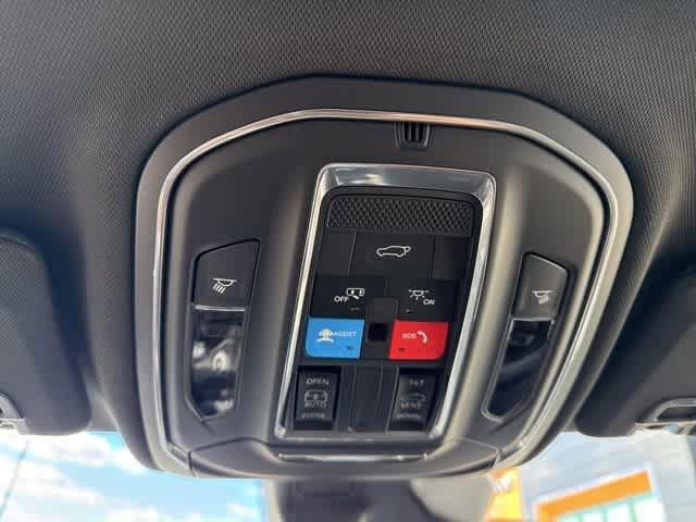 2025 Jeep Grand Cherokee Altitude X 4x4