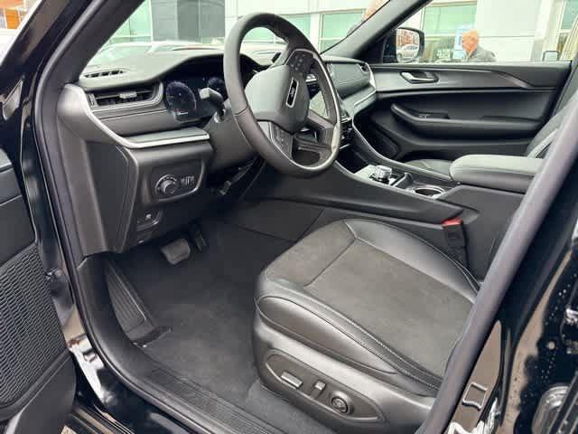 2025 Jeep Grand Cherokee Altitude X 4x4