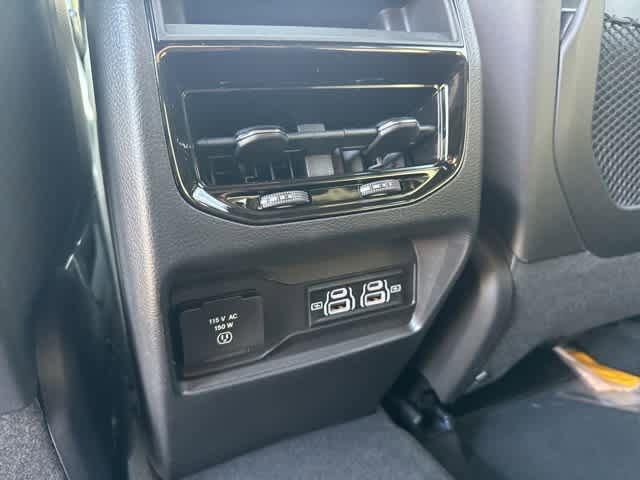 2025 Jeep Grand Cherokee Altitude X 4x4