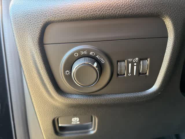2025 Jeep Grand Cherokee Altitude X 4x4