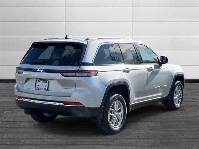 2025 Jeep Grand Cherokee GRAND CHEROKEE LAREDO X 4X4