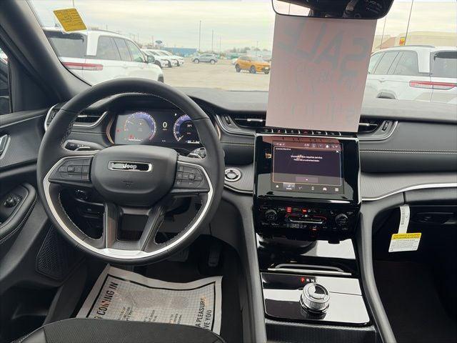 2025 Jeep Grand Cherokee Altitude X 4x4