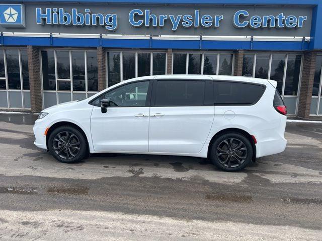2026 Chrysler Pacifica PACIFICA SELECT AWD