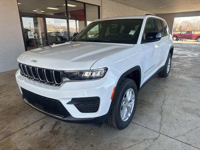 2025 Jeep Grand Cherokee GRAND CHEROKEE LAREDO X 4X4 2025 Jeep Grand Cherokee GRAND CHEROKEE LAREDO X 4X4