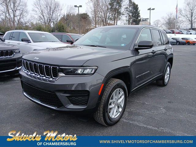 2025 Jeep Grand Cherokee GRAND CHEROKEE LAREDO X 4X4